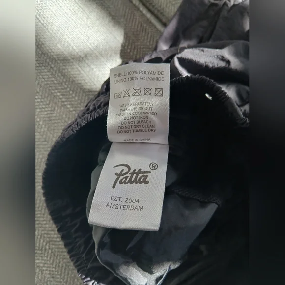 Patta Basic Nylon Padded Track Pants. Size L - Picture 11 of 11